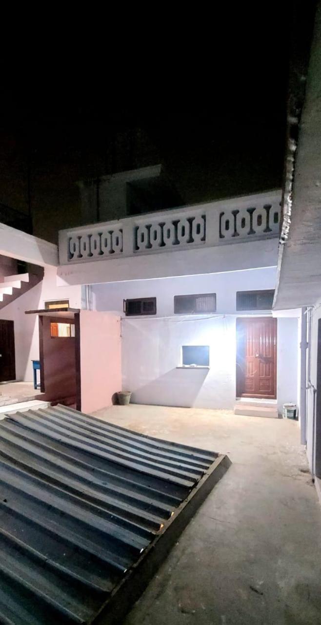 Shree Valmiki Home Stay Ayodhya Bagian luar foto